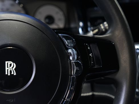 Used 2020 Rolls-Royce Ghost RWD image 47