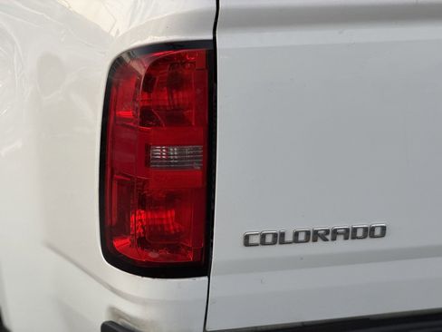 Used 2017 Chevrolet Colorado W/T image 8