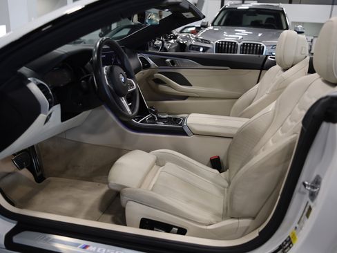 Used 2023 BMW M850i xDrive Convertible w/ M Carbon Exterior Package AWD/4WD image 19