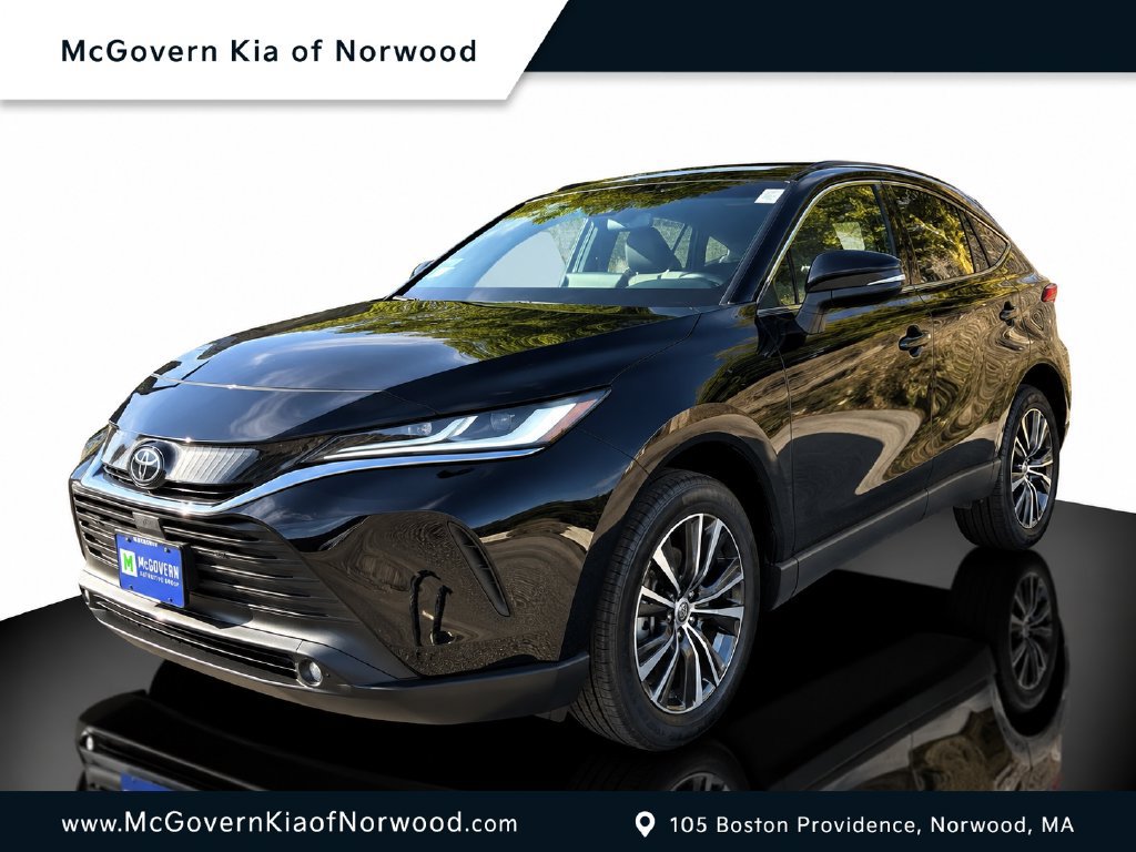 Used 2023 Toyota Venza LE AWD/4WD image 1