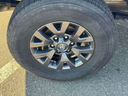 Used 2023 Toyota Tacoma SR5 image 10