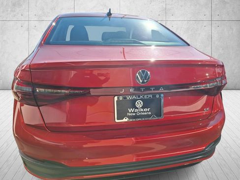 New 2026 Volkswagen Jetta SE image 5