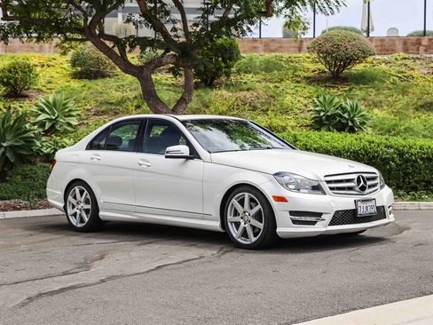 Used 2013 Mercedes-Benz C 250 Sedan image 7