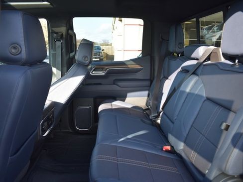 Used 2023 Chevrolet Silverado 1500 High Country w/ High Country Premium Package image 16