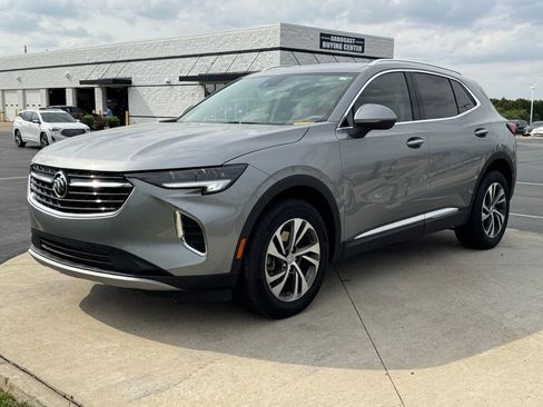 Used 2023 Buick Envision Essence image 3