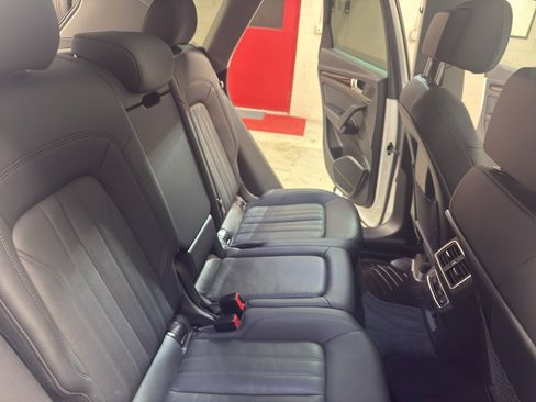 Used 2018 Audi Q5 2.0T Premium Plus w/ Premium Plus Package image 27