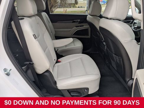 Used 2025 Kia Telluride S FWD image 27