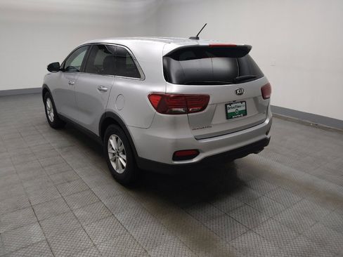 Used 2019 Kia Sorento AWD V6 image 5