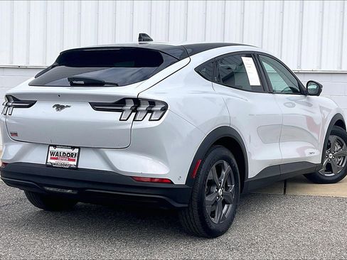 Used 2023 Ford Mustang Mach-E Select image 17