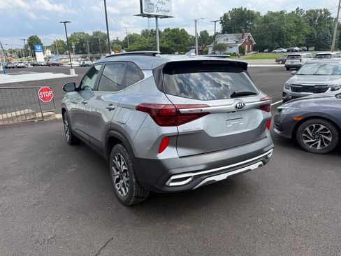 Used 2021 Kia Seltos EX AWD/4WD image 6