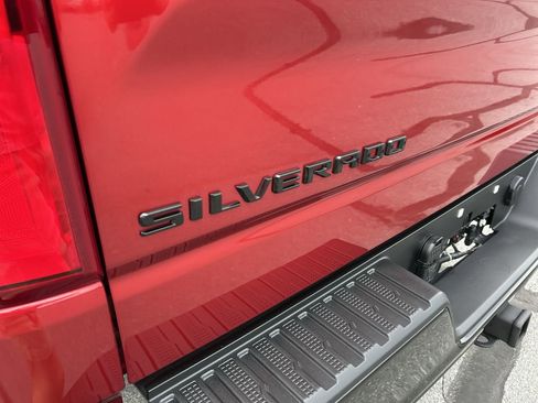 Used 2021 Chevrolet Silverado 1500 LT Trail Boss w/ Convenience Package II AWD/4WD image 11