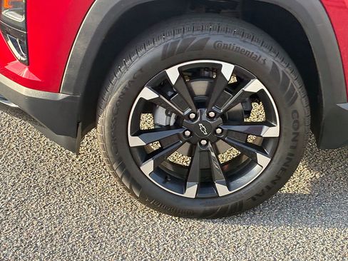 Used 2025 Chevrolet Equinox RS w/ Safety and Technology Package FWD image 8
