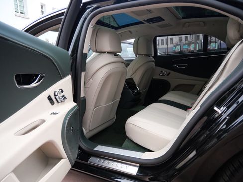 New 2026 Bentley Flying Spur Plug-In Hybrid AWD/4WD image 19