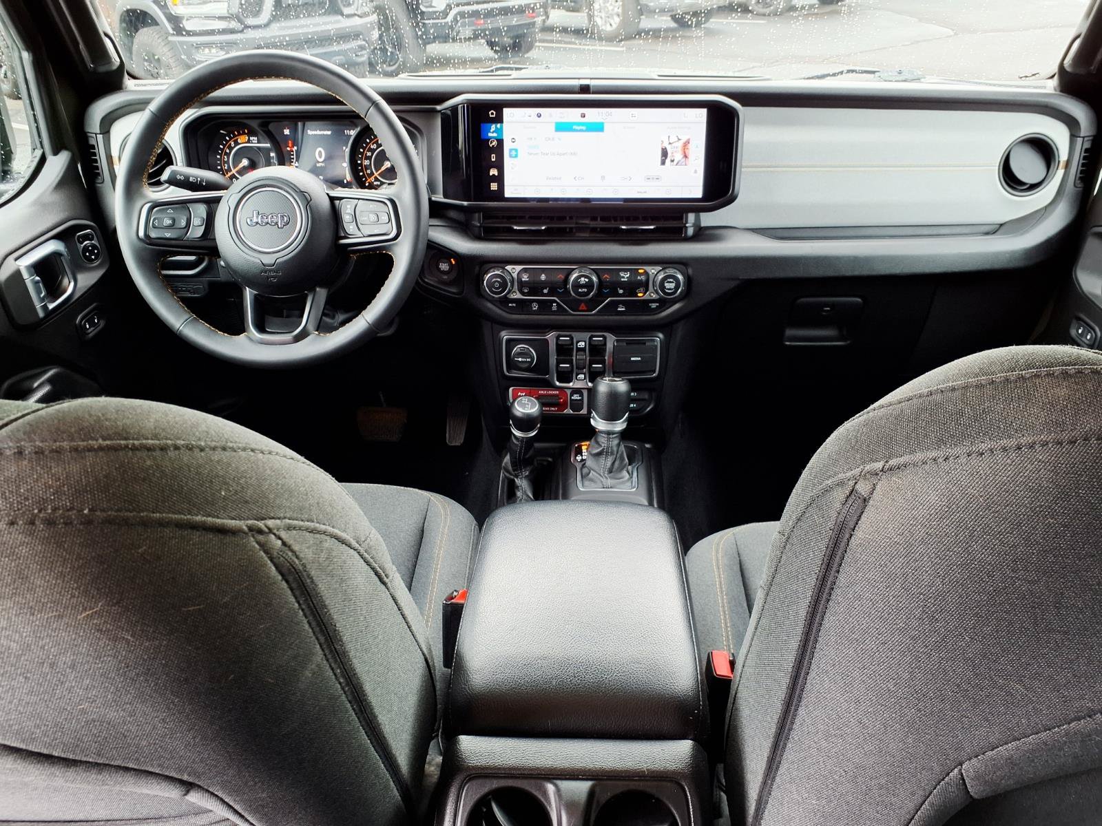 Used 2024 Jeep Wrangler Unlimited Sport AWD/4WD image 16