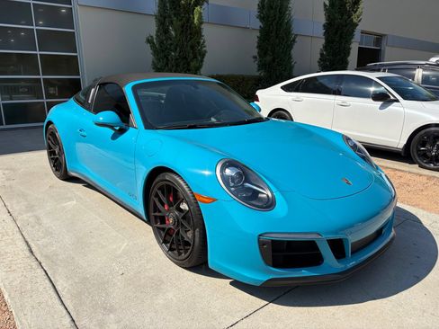 Used 2019 Porsche 911 Targa 4 GTS AWD/4WD image 3
