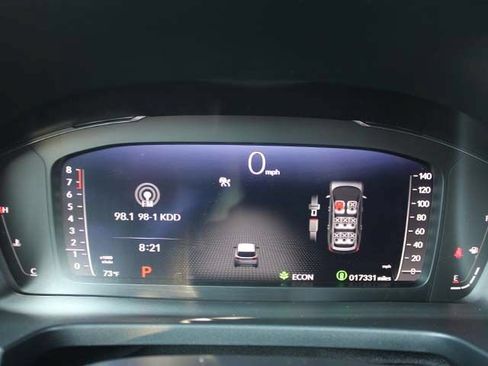 Used 2024 Honda Pilot Elite image 9