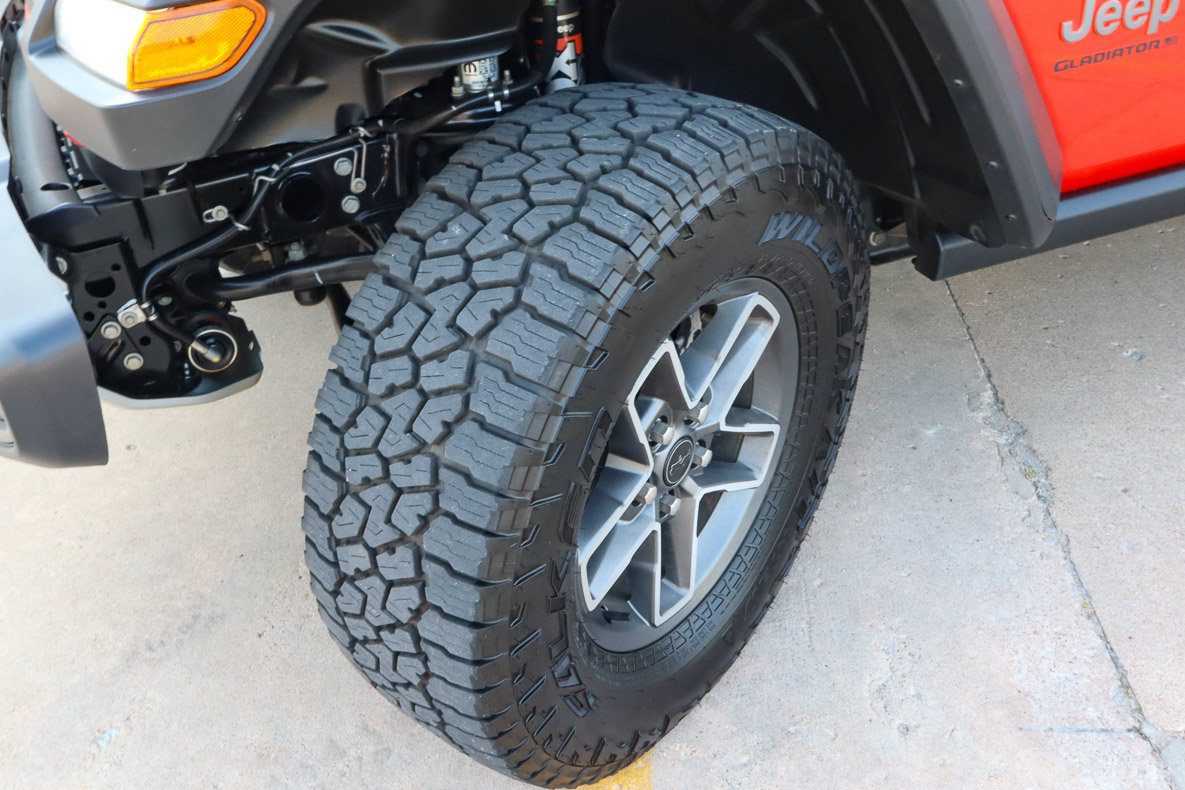 Used 2026 Jeep Gladiator Mojave AWD/4WD image 18