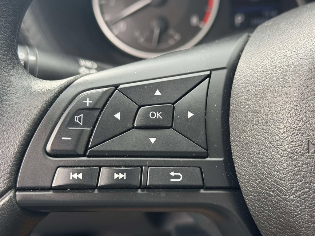 Used 2025 Nissan Sentra S FWD image 19