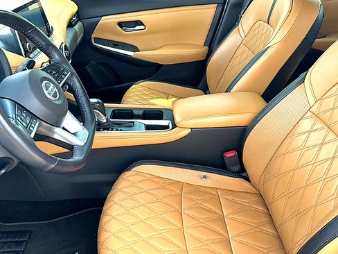 Used 2020 Nissan Sentra SV w/ SV Premium Package image 13