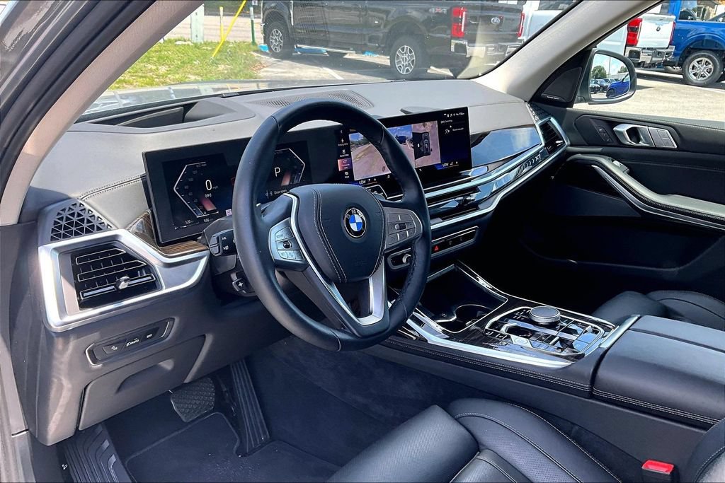 Used 2026 BMW X7 xDrive40i AWD/4WD image 13