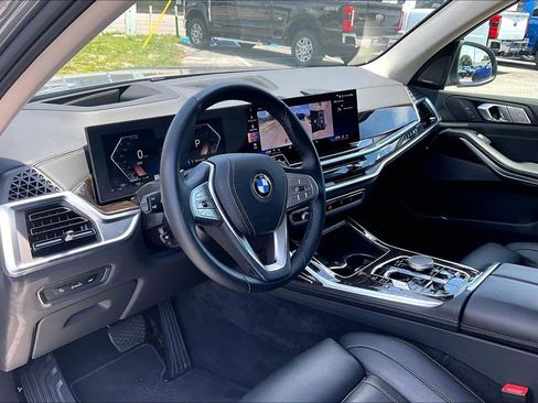 Used 2026 BMW X7 xDrive40i AWD/4WD image 13