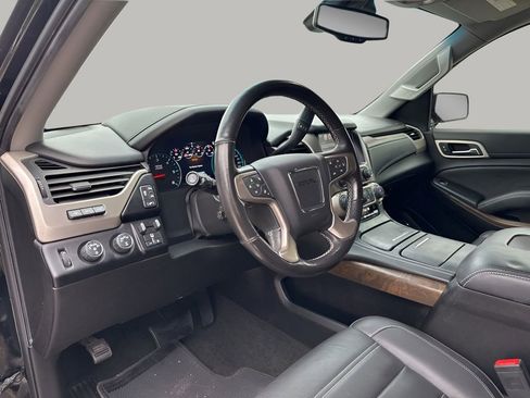Used 2018 GMC Yukon XL Denali w/ Open Road Package image 22
