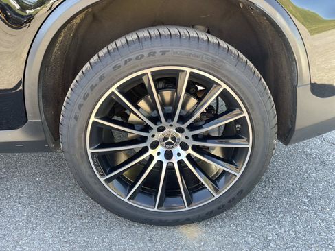 Used 2019 Mercedes-Benz GLC 300 4MATIC Coupe image 8