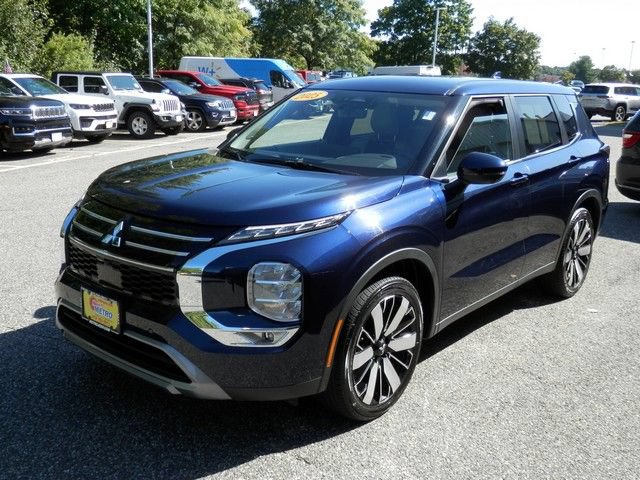 Used 2025 Mitsubishi Outlander SE AWD/4WD image 4