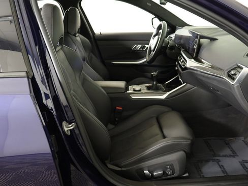 Used 2023 BMW M3 image 32