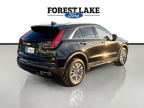 Used 2024 Cadillac XT4 Premium Luxury image 7