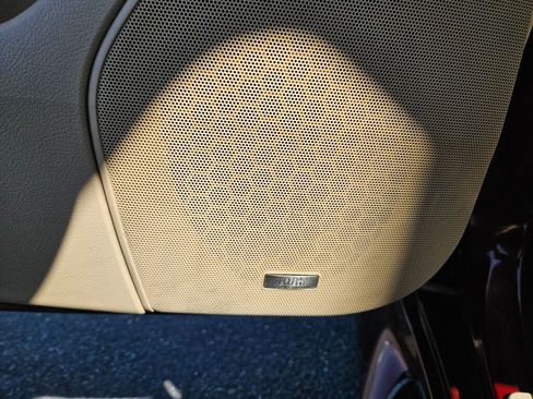 Used 2010 Lexus LX 570 4WD image 18