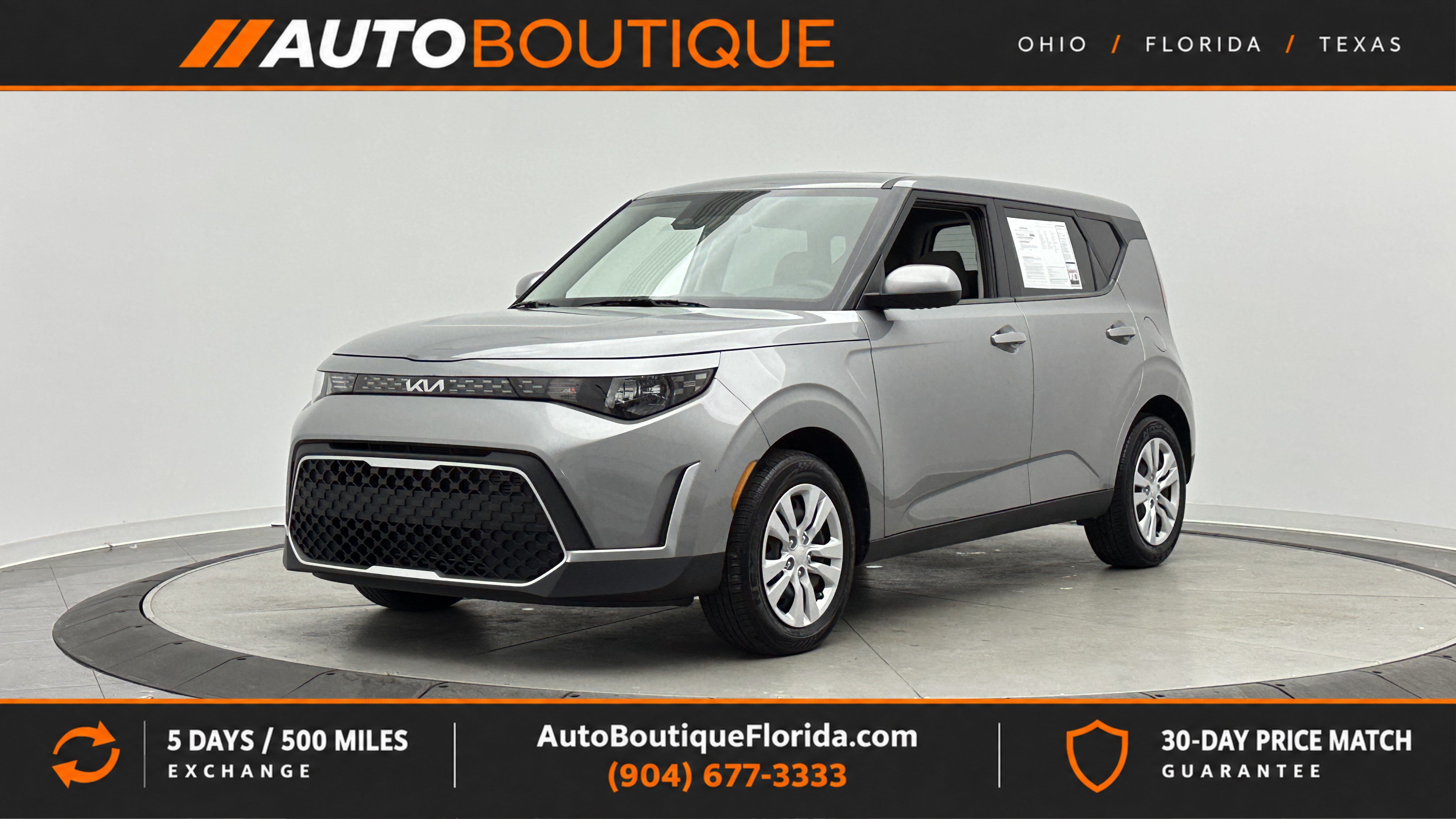 Used 2023 Kia Soul LX FWD image 1