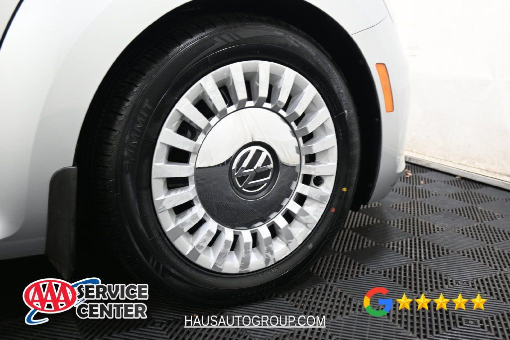 Used 2013 Volkswagen Beetle 2.5 FWD image 24