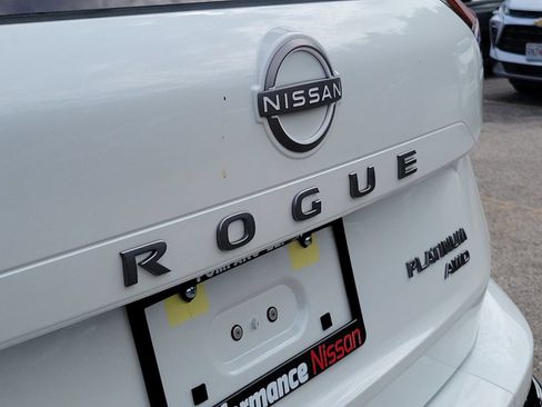 New 2026 Nissan Rogue Platinum w/ Platinum Premium Package AWD/4WD image 10