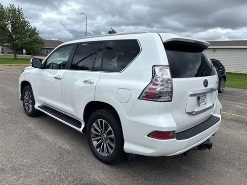 Used 2021 Lexus GX 460 Luxury w/ Accessory Package AWD/4WD image 4