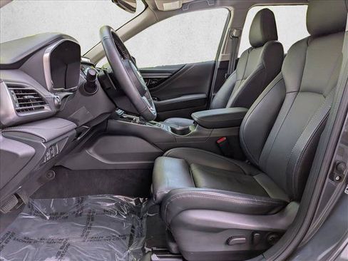 Used 2025 Subaru Outback Limited XT AWD/4WD image 16