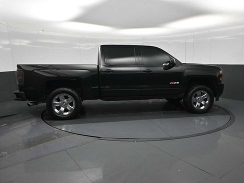 Used 2015 Chevrolet Silverado 1500 LTZ Z71 w/ Custom Sport Edition image 9