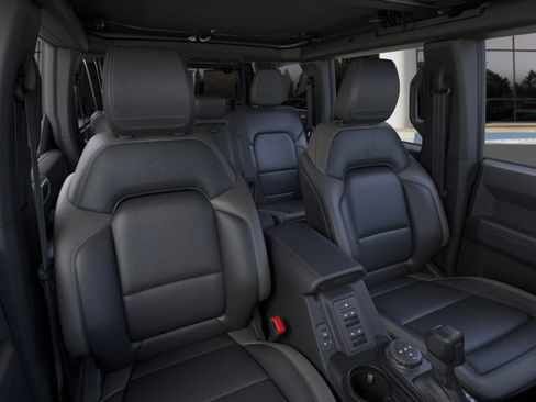 New 2025 Ford Bronco Outer Banks AWD/4WD image 10