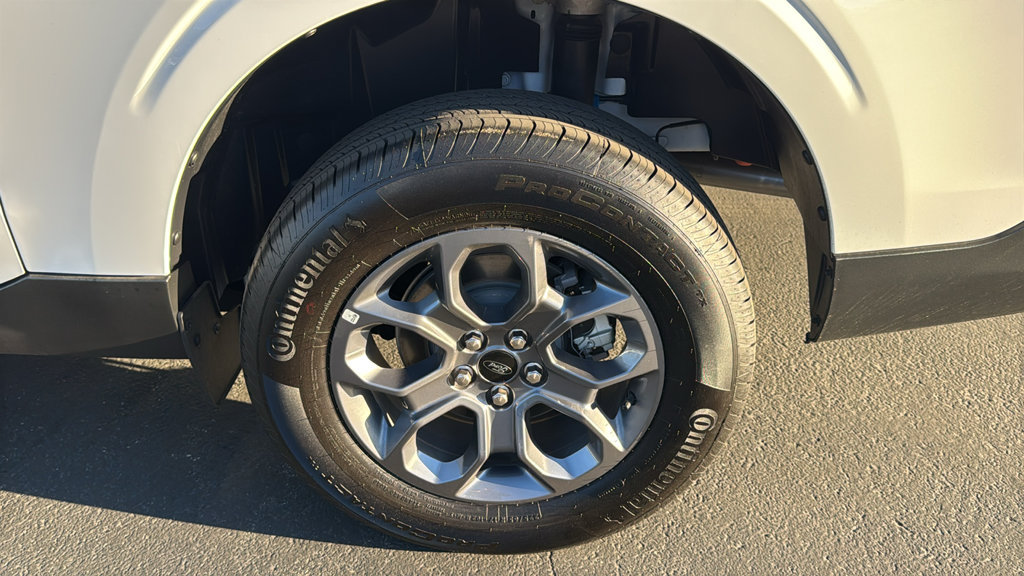 Certified 2026 Ford Maverick XLT w/ XLT Luxury Package FWD image 9