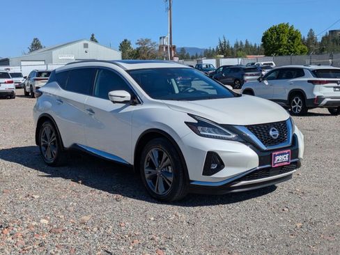Used 2022 Nissan Murano Platinum w/ Cargo Package AWD/4WD image 3
