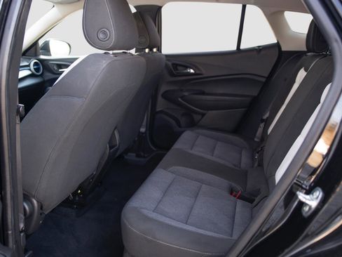 Used 2024 Chevrolet Trax LS w/ LS Convenience Package image 13