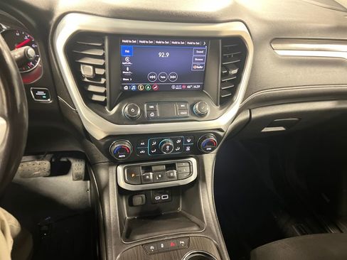 Certified 2021 GMC Acadia SLT w/ Technology Package image 23