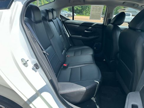 Used 2025 Nissan Sentra SR w/ SR Premium Package FWD image 21