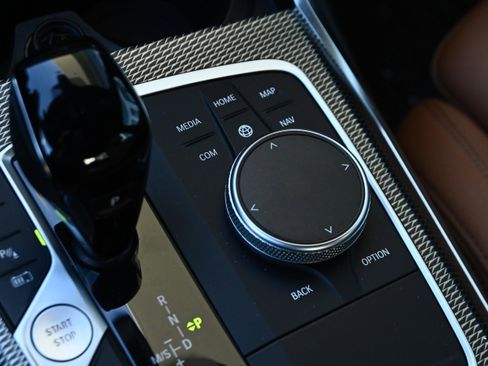 Used 2022 BMW 330e w/ M Sport Package image 19