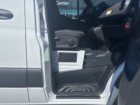 New 2026 Mercedes-Benz Sprinter 2500 image 25