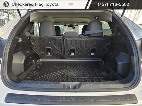 Used 2024 Subaru Crosstrek 2.0i Premium image 16