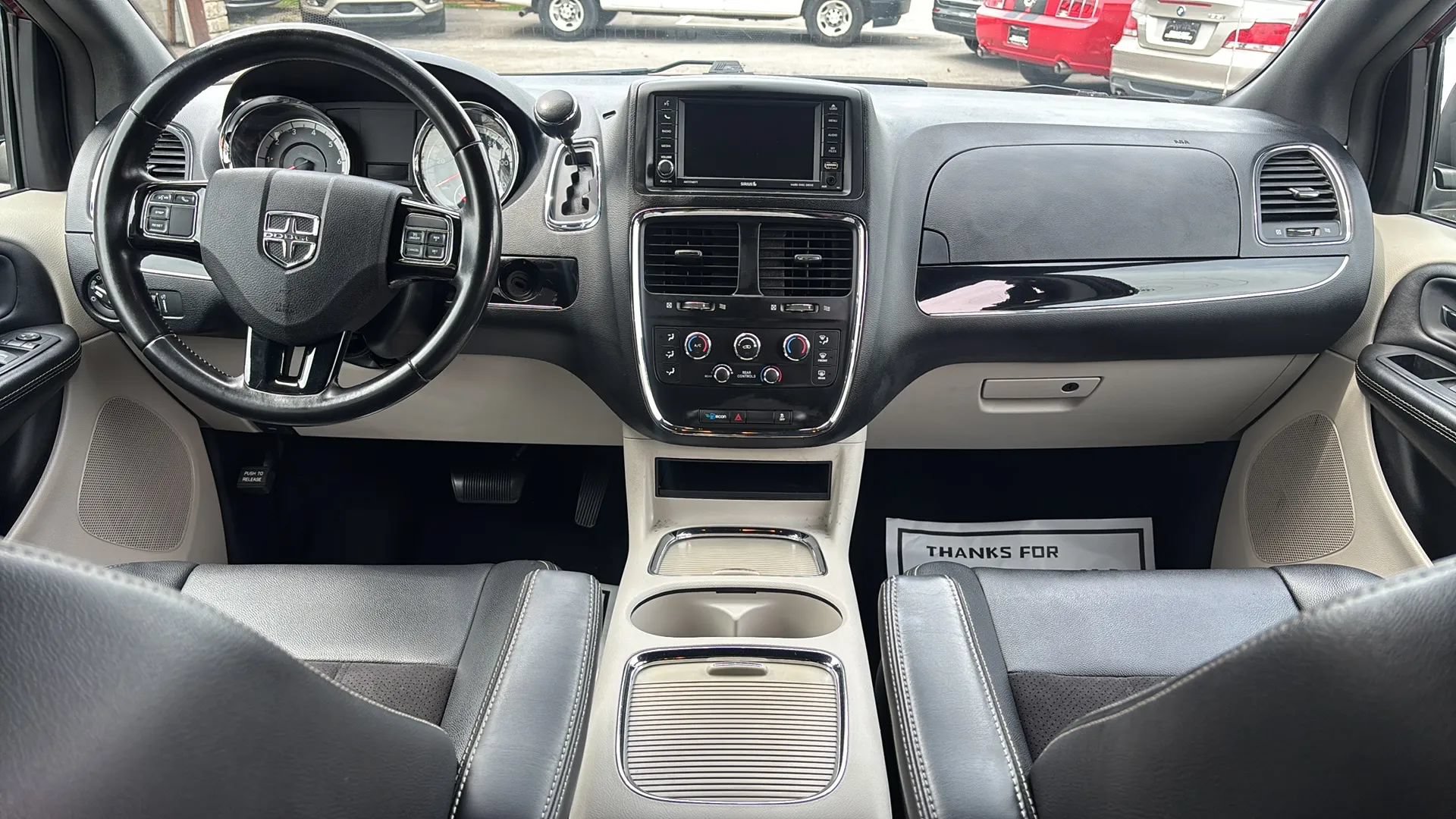 Used 2020 Dodge Grand Caravan SXT FWD image 42