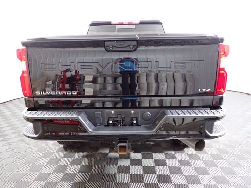 Used 2022 Chevrolet Silverado 3500 LTZ w/ Z71 Chrome Sport Edition AWD/4WD image 15