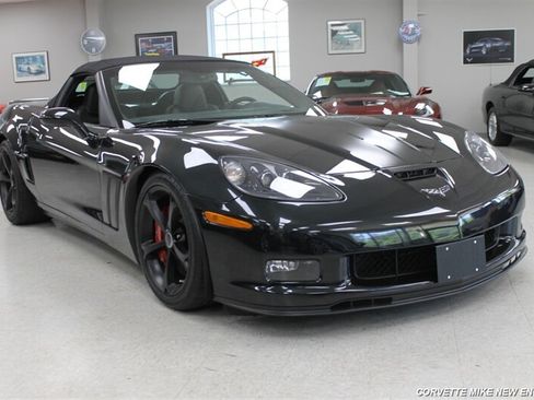 Used 2012 Chevrolet Corvette Grand Sport w/ 3LT Preferred Equipment Group RWD image 10