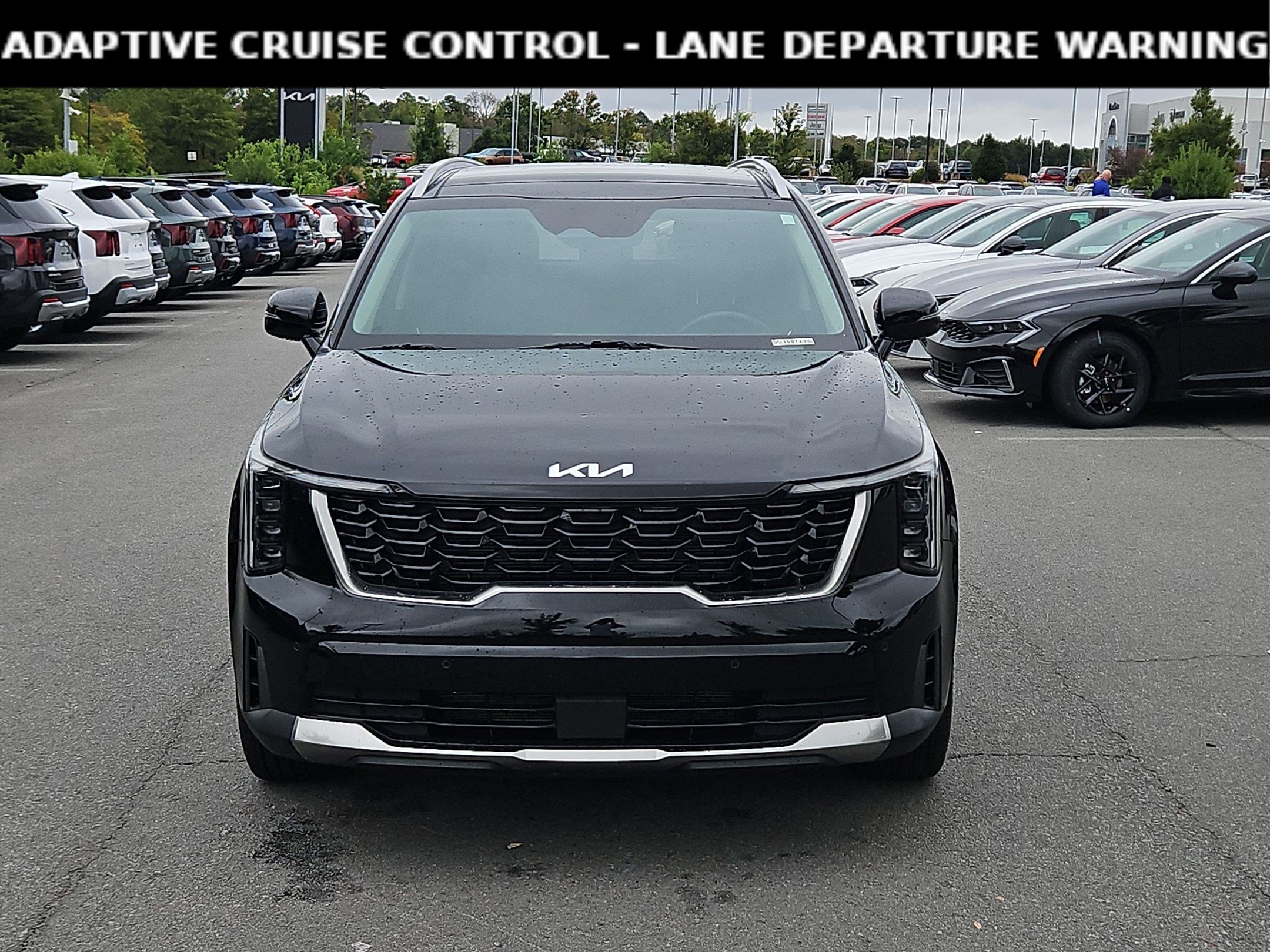 Used 2025 Kia Sorento S w/ Panoramic Sunroof Package FWD image 2